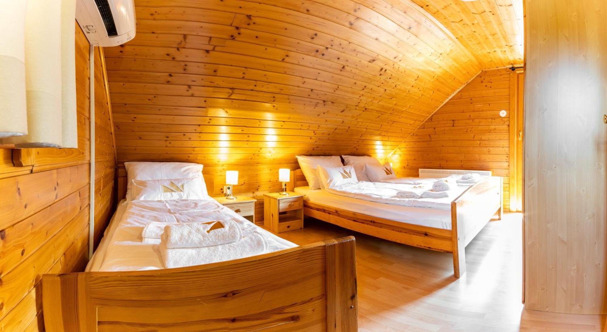 Bella Mura Nature Chalet I27 ポドチェトルテク エクステリア 写真